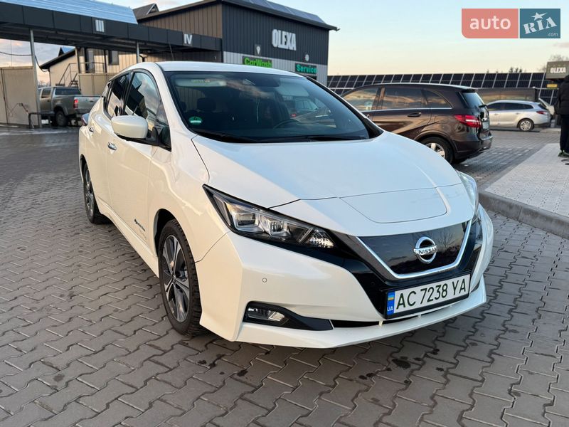 Хэтчбек Nissan Leaf 2018 в Владимире