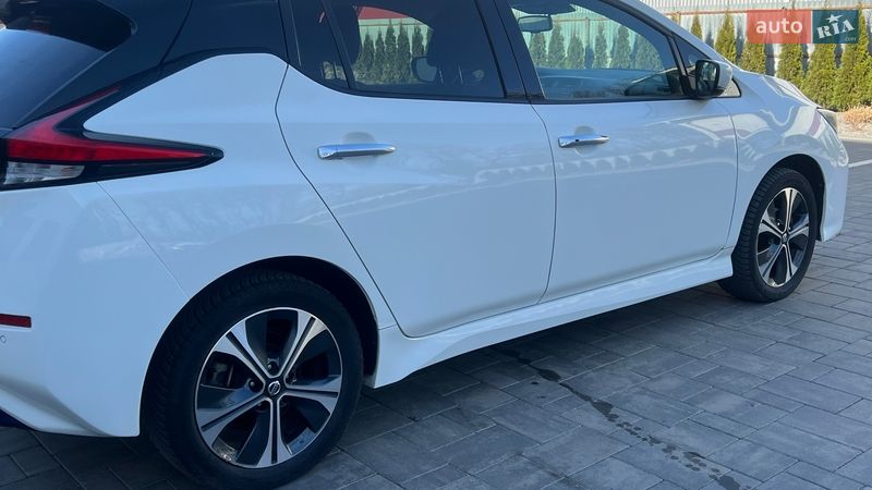 Хетчбек Nissan Leaf 2019 в Луцьку