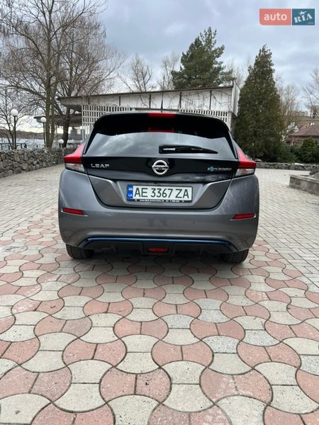 Хэтчбек Nissan Leaf 2020 в Днепре