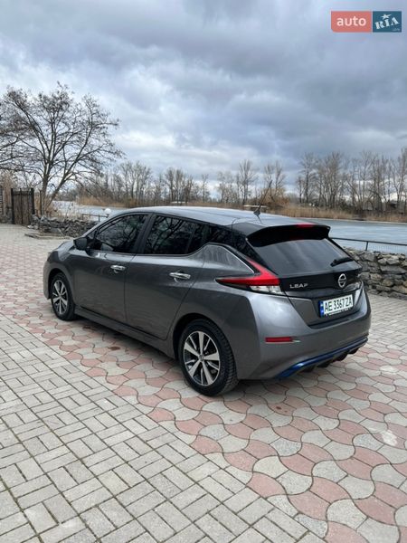 Хэтчбек Nissan Leaf 2020 в Днепре