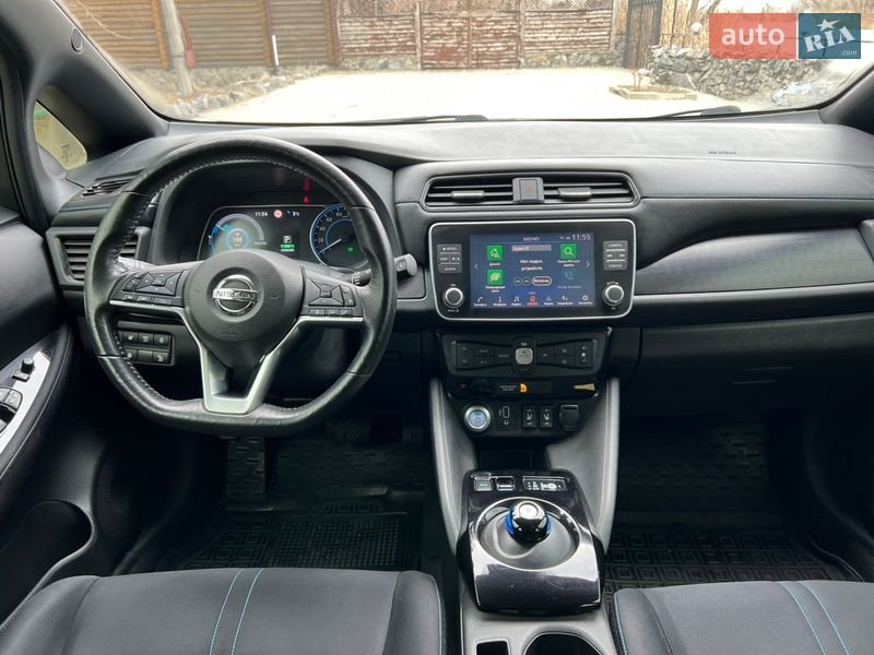 Хэтчбек Nissan Leaf 2020 в Днепре