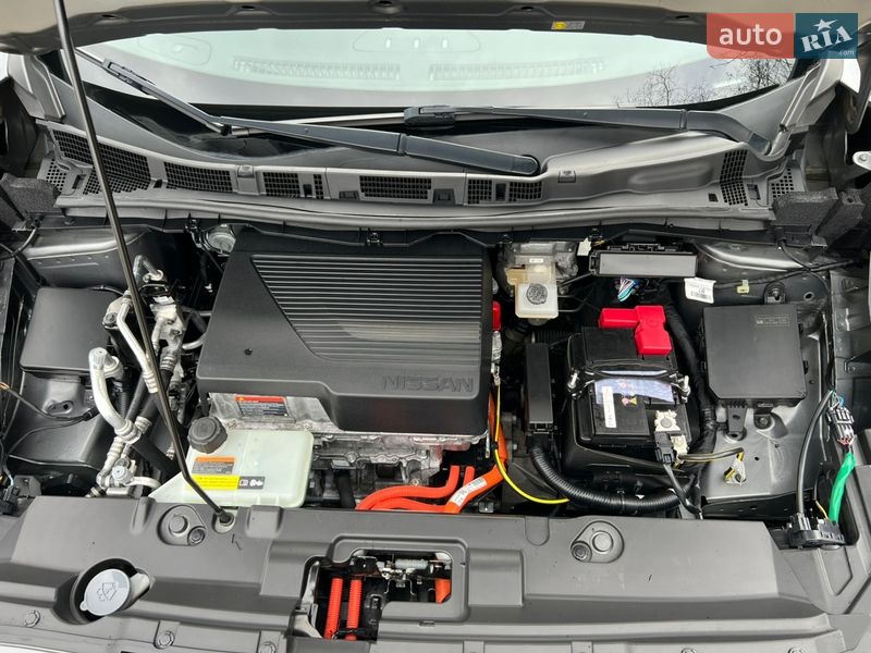 Хэтчбек Nissan Leaf 2020 в Днепре