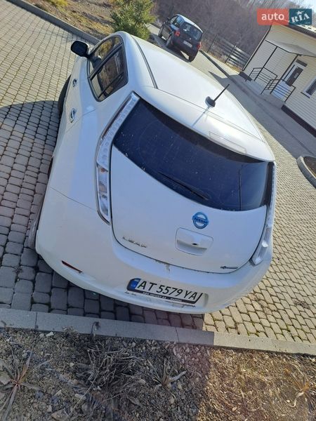 Хетчбек Nissan Leaf 2014 в Надвірній
