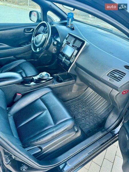 Хетчбек Nissan Leaf 2013 в Вінниці
