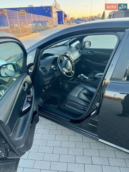Хетчбек Nissan Leaf 2013 в Вінниці