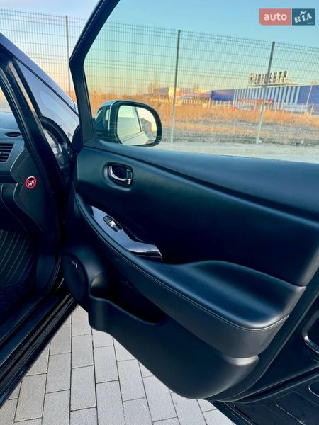 Хетчбек Nissan Leaf 2013 в Вінниці