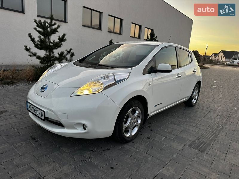 Хетчбек Nissan Leaf 2016 в Луцьку