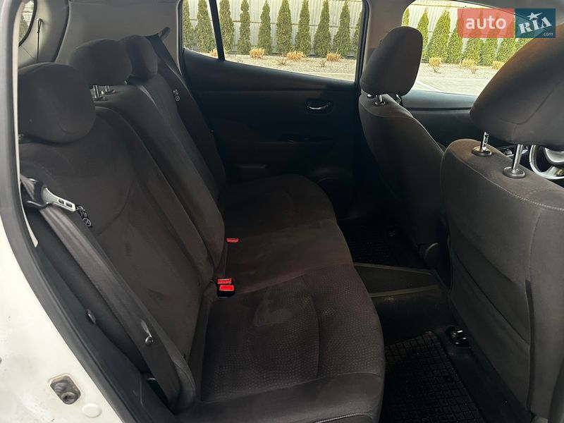 Хетчбек Nissan Leaf 2016 в Луцьку