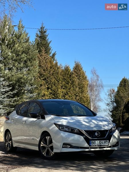 Хетчбек Nissan Leaf 2018 в Львові