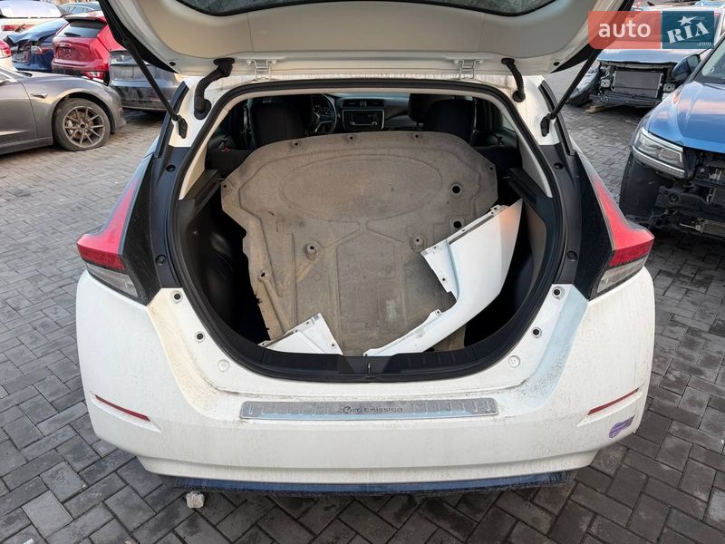 Хетчбек Nissan Leaf 2018 в Луцьку