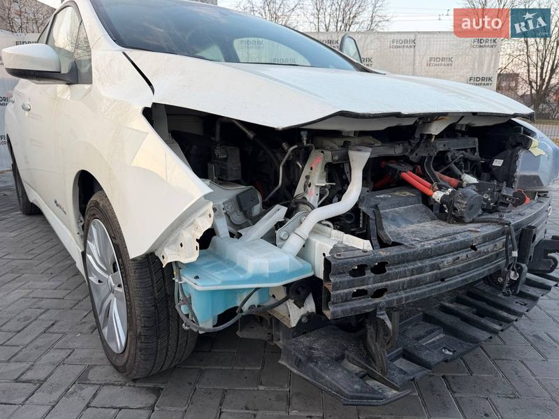 Хетчбек Nissan Leaf 2018 в Луцьку