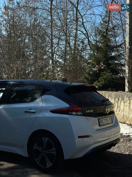 Хетчбек Nissan Leaf 2018 в Львові