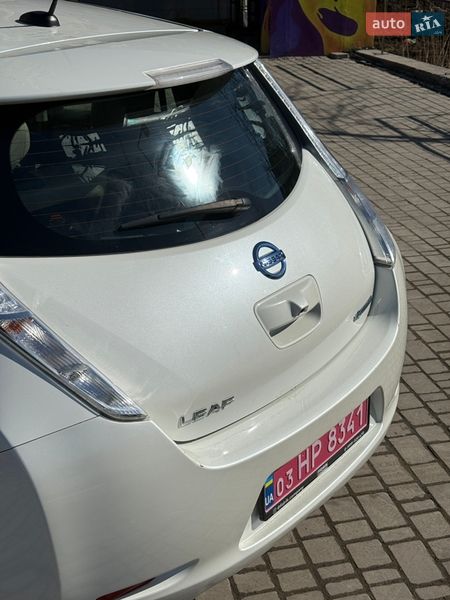 Хэтчбек Nissan Leaf 2016 в Каменец-Подольском