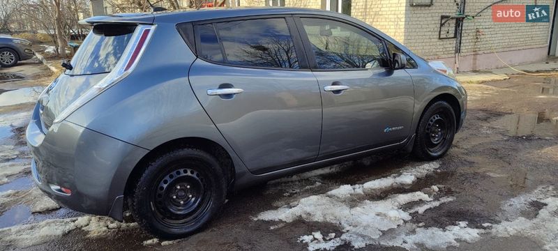 Nissan Leaf 2014