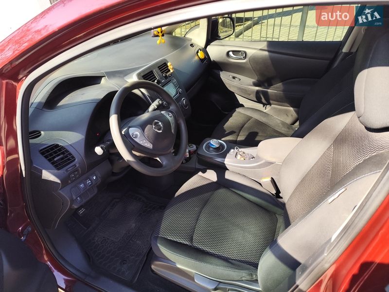Хетчбек Nissan Leaf 2016 в Одесі