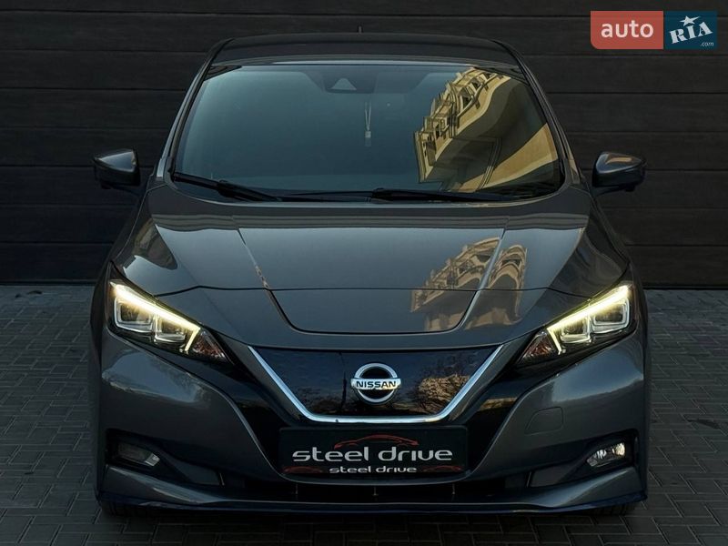Хэтчбек Nissan Leaf 2020 в Николаеве