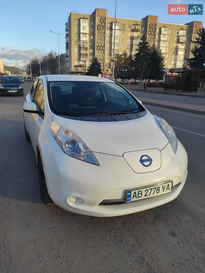 2015 Nissan Leaf - мініатюра 2