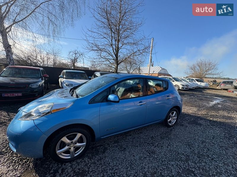 Хетчбек Nissan Leaf 2013 в Луцьку