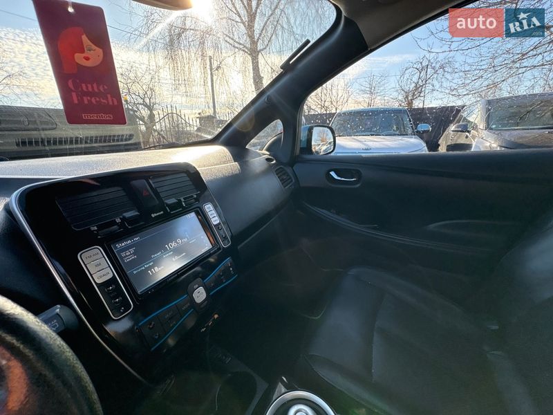 Хетчбек Nissan Leaf 2013 в Луцьку