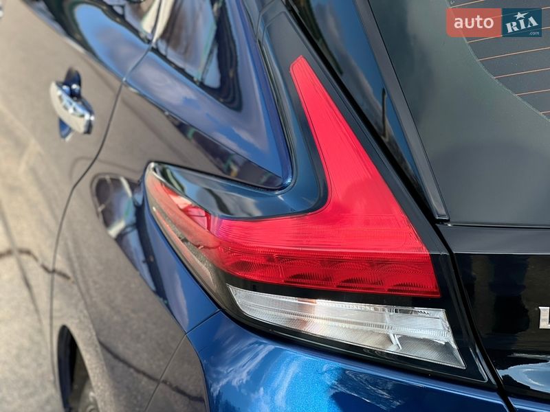 Хэтчбек Nissan Leaf 2020 в Кропивницком
