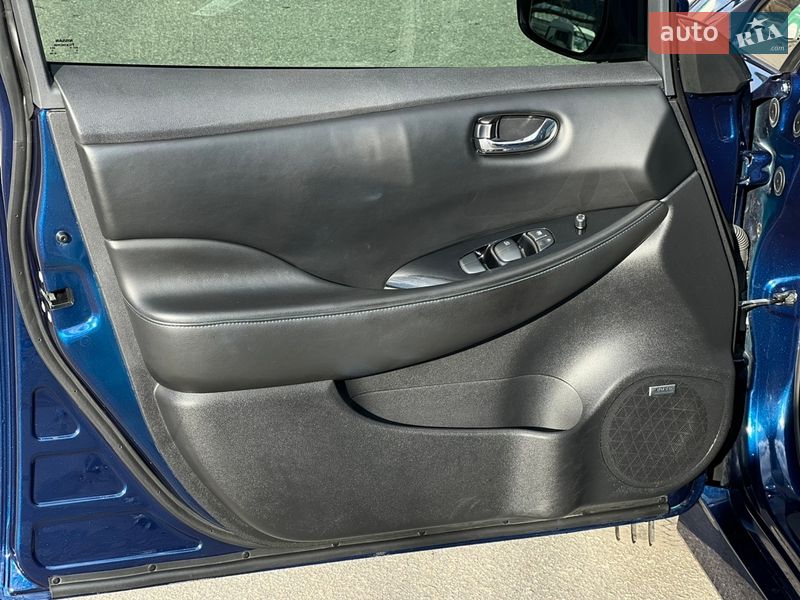 Хэтчбек Nissan Leaf 2020 в Кропивницком