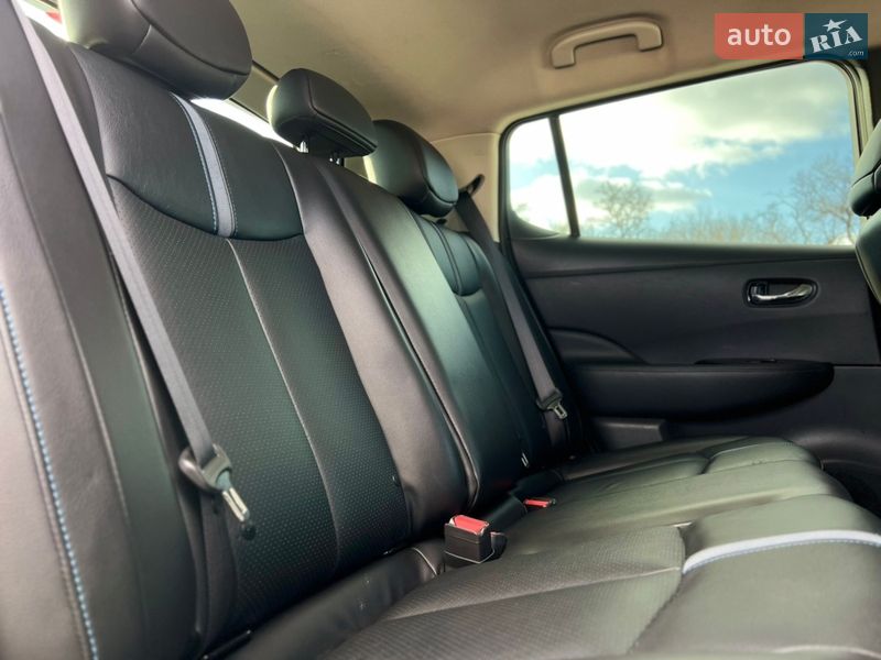 Хэтчбек Nissan Leaf 2020 в Кропивницком