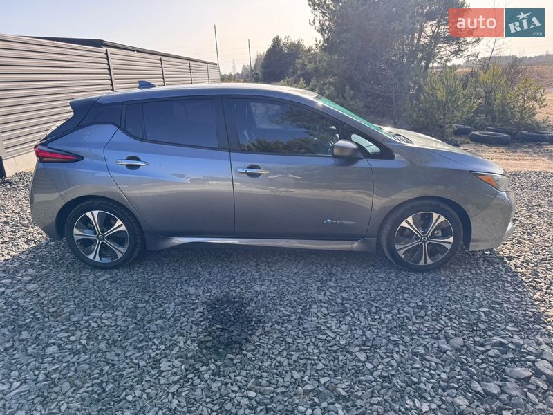 Хэтчбек Nissan Leaf 2018 в Ковеле
