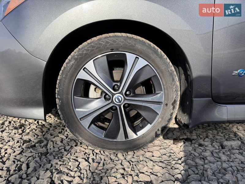 Хэтчбек Nissan Leaf 2018 в Ковеле