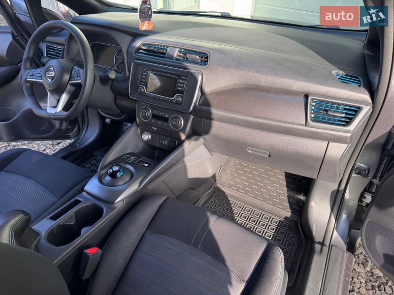 Хэтчбек Nissan Leaf 2018 в Ковеле