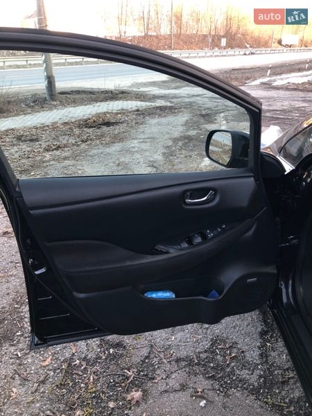Хетчбек Nissan Leaf 2016 в Тернополі
