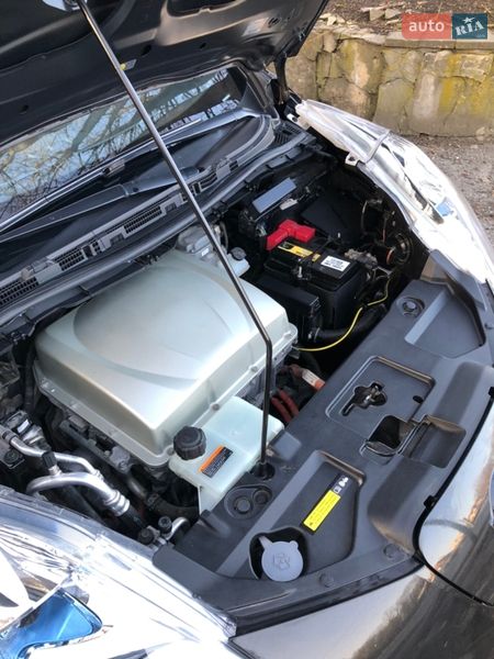 Хетчбек Nissan Leaf 2016 в Тернополі