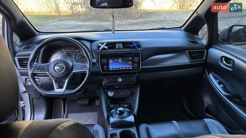 Хэтчбек Nissan Leaf 2018 в Кропивницком