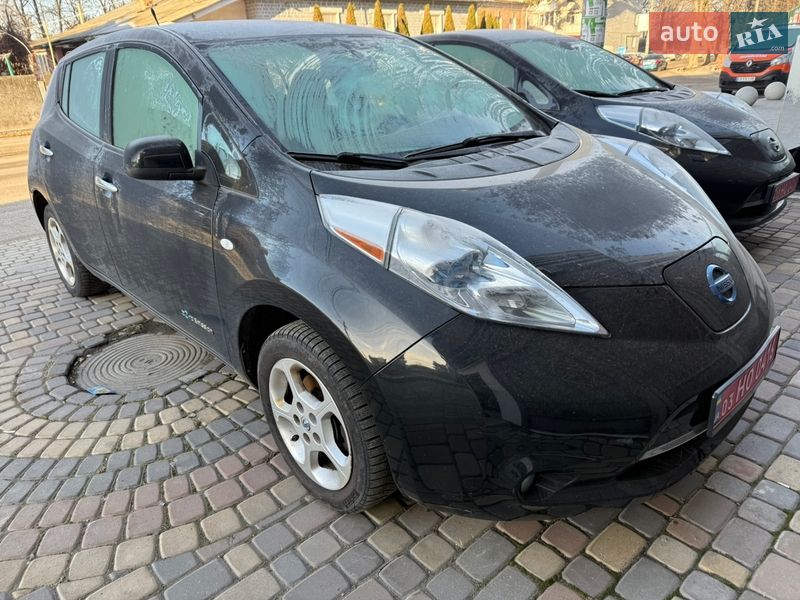 Хетчбек Nissan Leaf 2012 в Умані