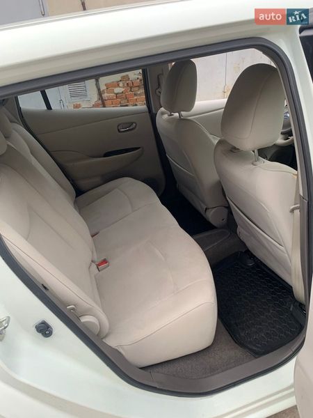 Хэтчбек Nissan Leaf 2012 в Тернополе