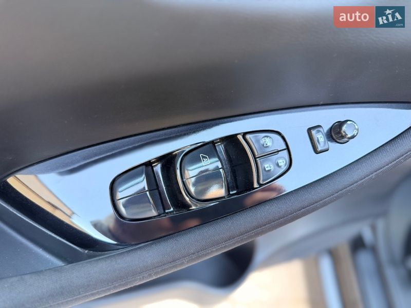 Хэтчбек Nissan Leaf 2020 в Львове