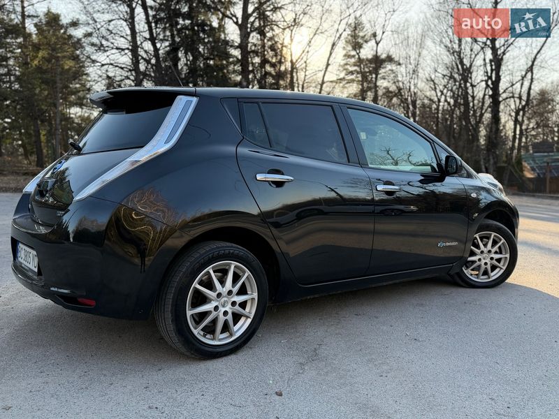 Хэтчбек Nissan Leaf 2017 в Трускавце