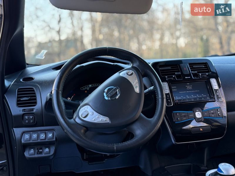 Хэтчбек Nissan Leaf 2017 в Трускавце