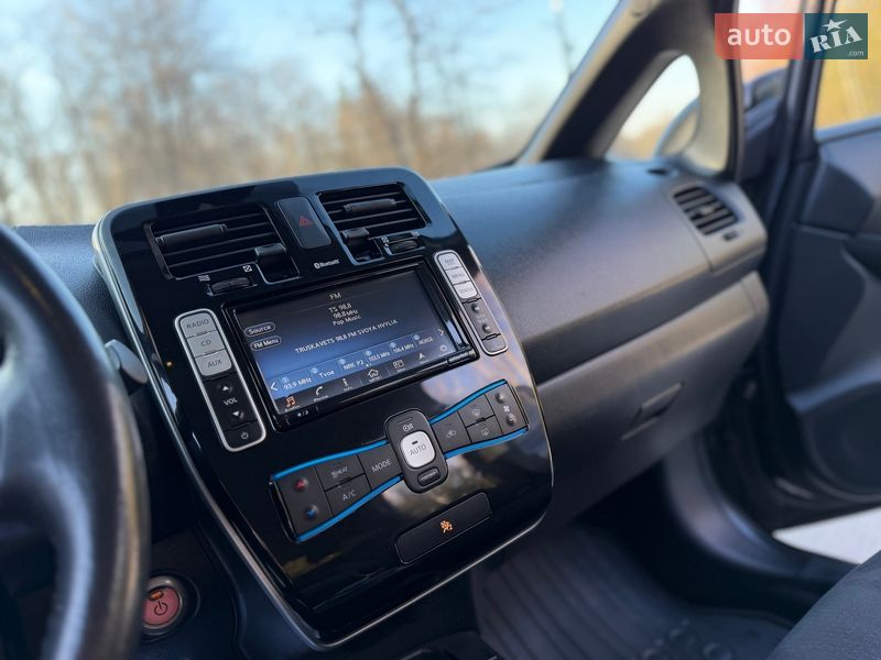 Хэтчбек Nissan Leaf 2017 в Трускавце