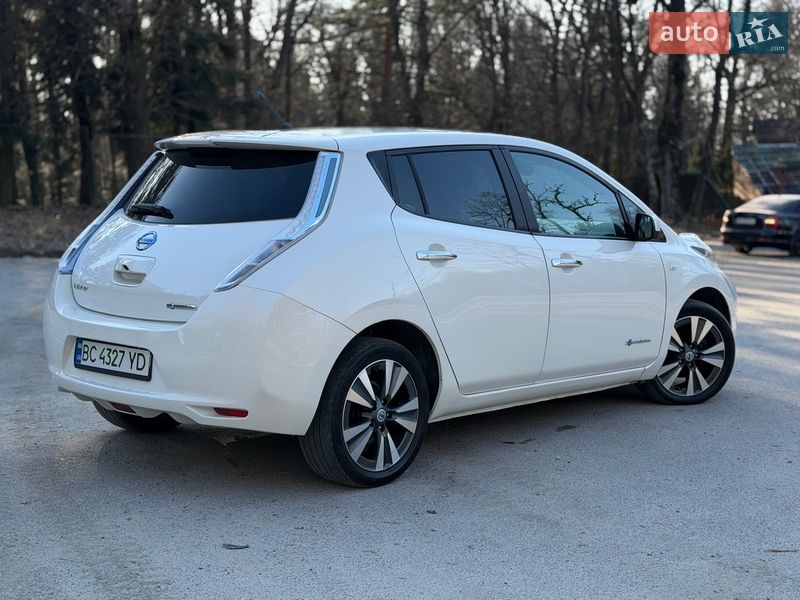 Хетчбек Nissan Leaf 2013 в Трускавці
