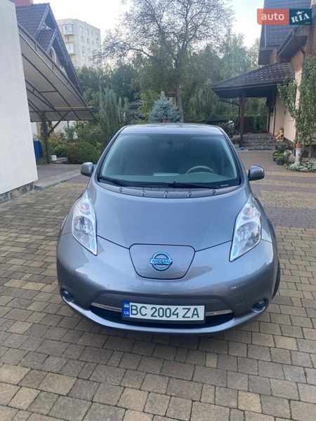 Хетчбек Nissan Leaf 2015 в Львові