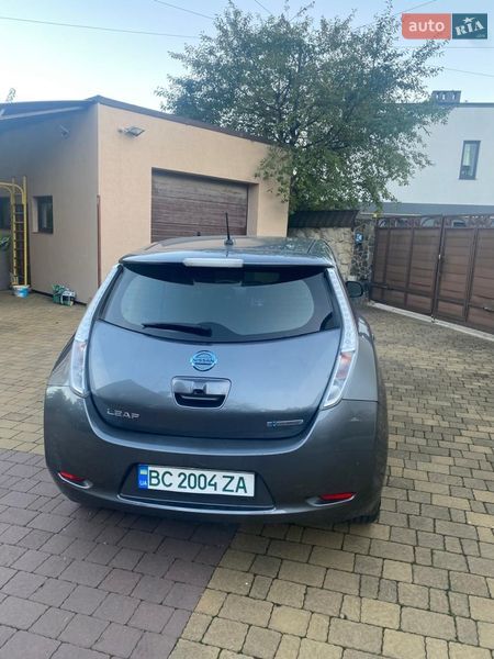 Хетчбек Nissan Leaf 2015 в Львові