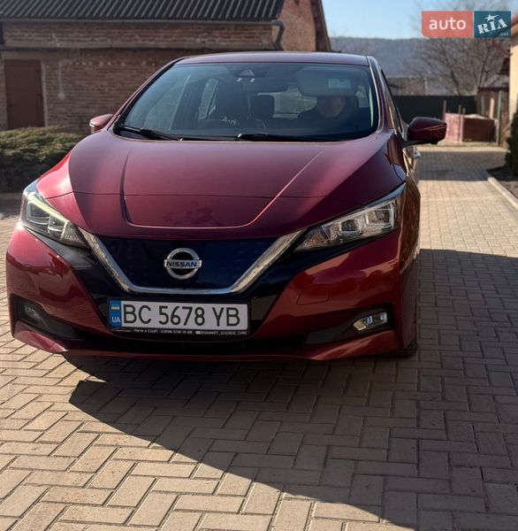 Хэтчбек Nissan Leaf 2018 в Львове