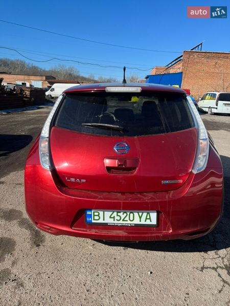 Хетчбек Nissan Leaf 2012 в Полтаві