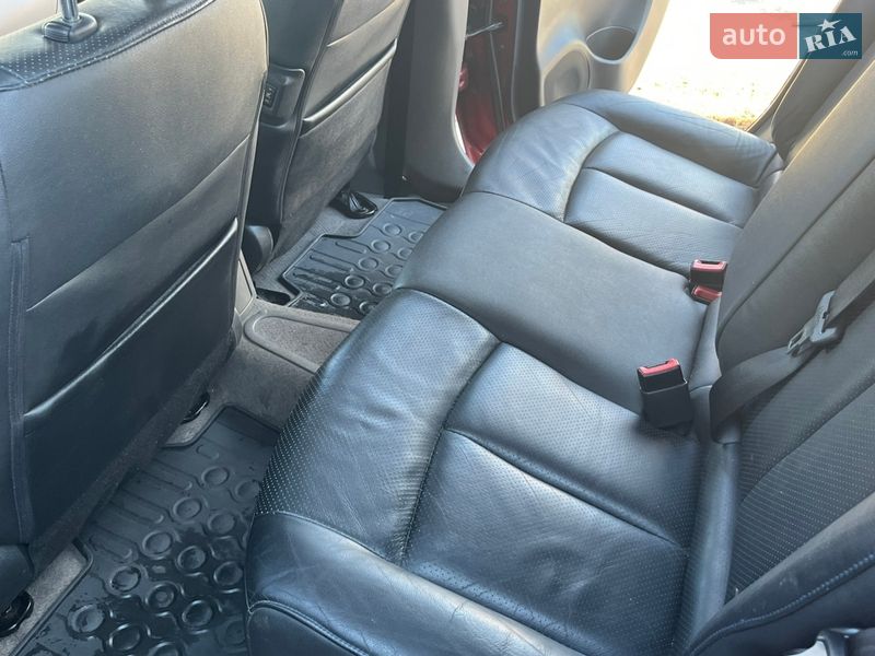 Хетчбек Nissan Leaf 2012 в Полтаві