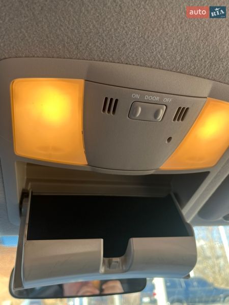 Хетчбек Nissan Leaf 2012 в Полтаві