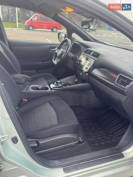 Хэтчбек Nissan Leaf 2018 в Житомире