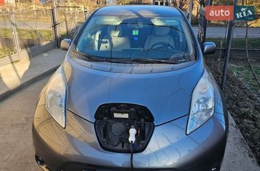 Хетчбек Nissan Leaf 2015 в Ужгороді