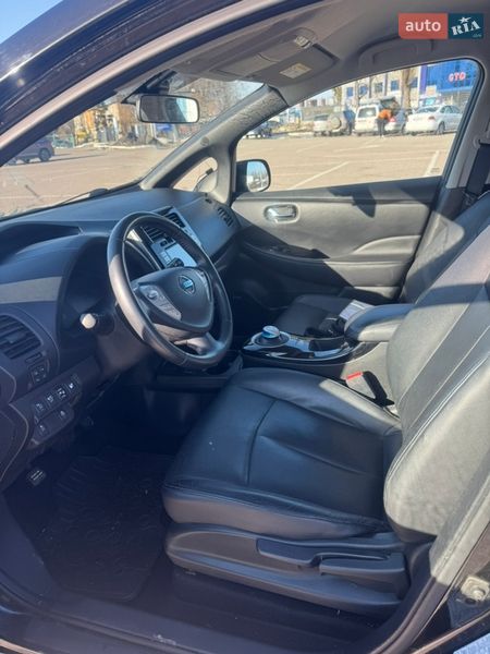 Хэтчбек Nissan Leaf 2015 в Житомире