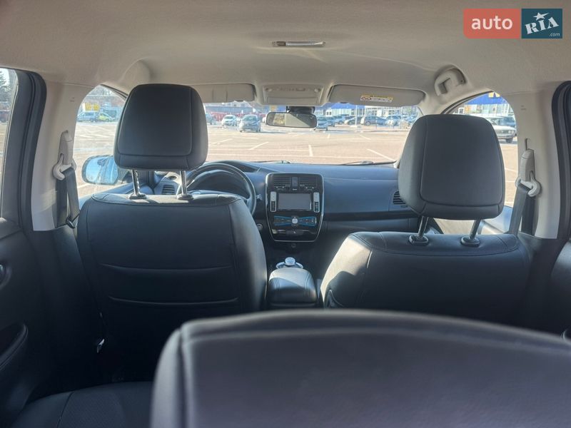 Хэтчбек Nissan Leaf 2015 в Житомире