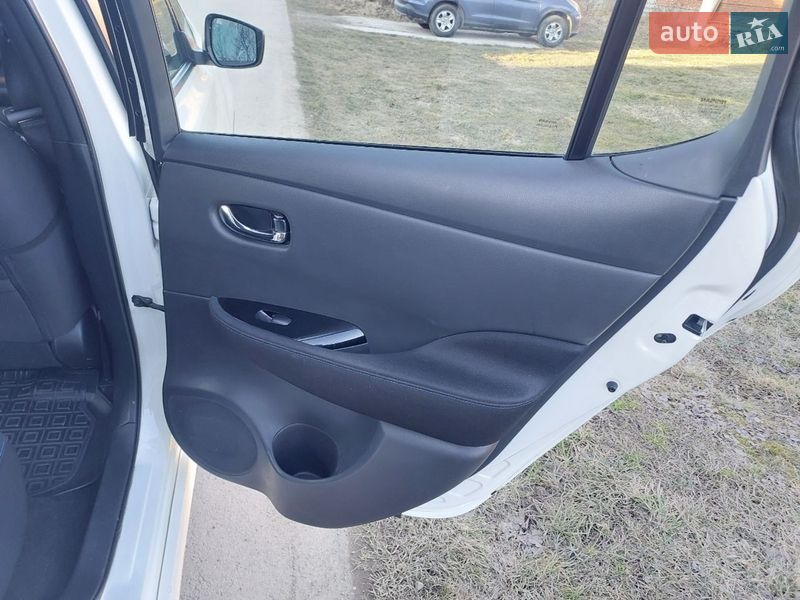 Хэтчбек Nissan Leaf 2018 в Ивано-Франковске